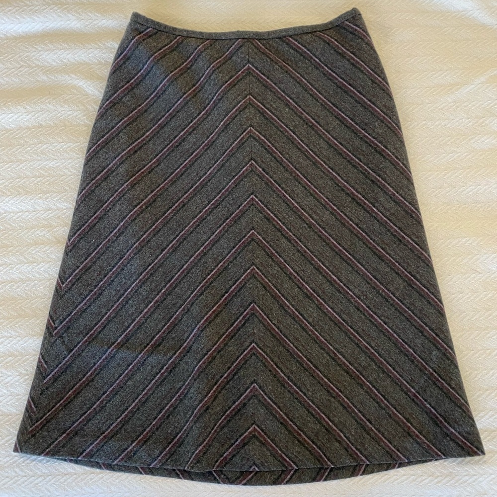 LOFT Ann Taylor Wool Blend A-Line Knee Length Gray striped skirt Sz 4